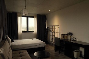 Atlantis Apartment Nguyen Thai Hoc