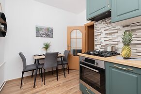 Władysława IV Studio Gdynia by Renters