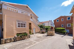 Ivica two Bedroom Apartment L, Novalja