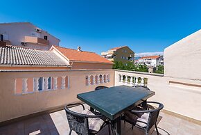 Ivica two Bedroom Apartment L, Novalja