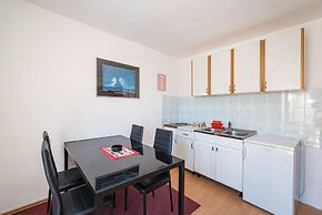 Ivica two Bedroom Apartment L, Novalja