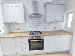 Charming 2-bed Apartment in London