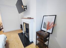 Charming 2-bed Apartment in London