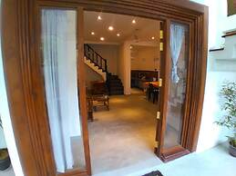 Ocean Air Guesthouse & Villa