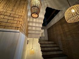 Ocean Air Guesthouse & Villa