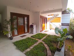 Ocean Air Guesthouse & Villa