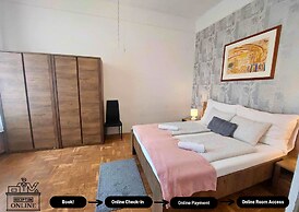 BlackSheep Budapest Smart Rooms