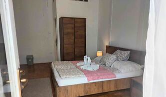 BlackSheep Budapest Smart Rooms