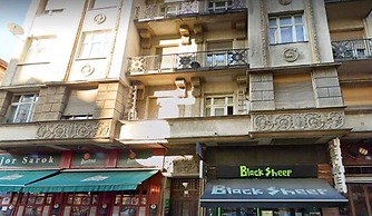 BlackSheep Budapest Smart Rooms