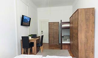 BlackSheep Budapest Smart Rooms