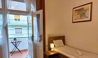 BlackSheep Budapest Smart Rooms