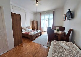 BlackSheep Budapest Smart Rooms