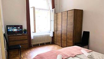 BlackSheep Budapest Smart Rooms