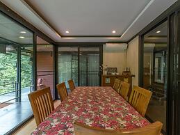 The Stream House at Mae Kampong