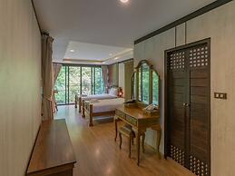 The Stream House at Mae Kampong