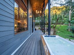 The Stream House at Mae Kampong