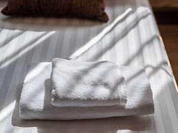 The Stream House at Mae Kampong