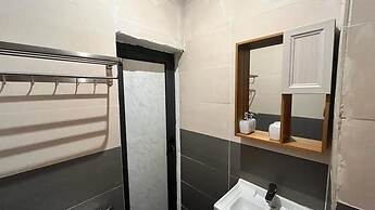 We Offer you a Lovely 1-bed Apartment in Abidjan