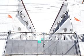 OYO Life 92886 Rumah Nyaman Radhika 2 Syariah