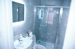 Apartment - Sleeps 2 & Free Parking