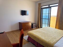 Oasis Seaside by Barok