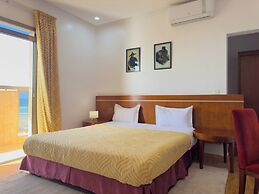 Oasis Seaside by Barok