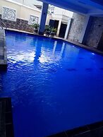 Vinpy Hotels