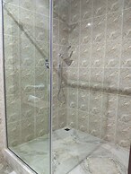 Vinpy Hotels