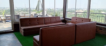 Vinpy Hotels