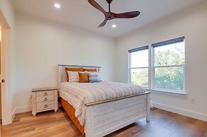 Modern Kingsland Home W/ River Access & Kayaks 4 Bedroom Home by RedAw