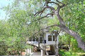 Modern Kingsland Home W/ River Access & Kayaks 4 Bedroom Home by RedAw