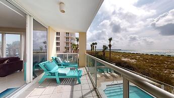 Sunshine Daydream 3 Bedroom Condo by RedAwning