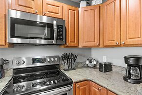 Chick and Dudes Beach Escape 2 Bedroom Condo by RedAwning