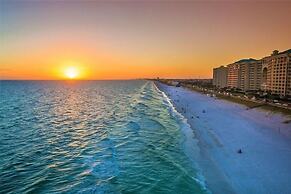 Chick and Dudes Beach Escape 2 Bedroom Condo by RedAwning