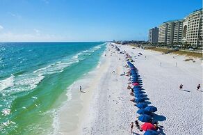 Chick and Dudes Beach Escape 2 Bedroom Condo by RedAwning