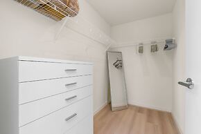 Sky Ala Moana 3001 2 Bedroom Condo by RedAwning