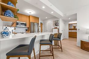 Sky Ala Moana 3001 2 Bedroom Condo by RedAwning