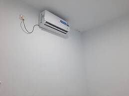 OYO Life 92883 Kost Ratana Cengkareng Syariah