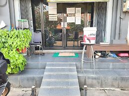 OYO Life 92883 Kost Ratana Cengkareng Syariah