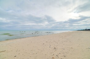 Oscoda Cabin w/ Charcoal Grill: Walk to Lake Huron