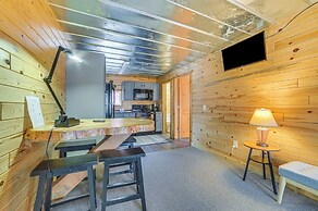 Oscoda Cabin w/ Charcoal Grill: Walk to Lake Huron