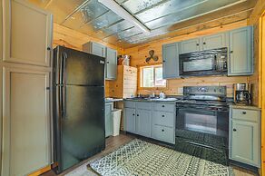 Oscoda Cabin w/ Charcoal Grill: Walk to Lake Huron