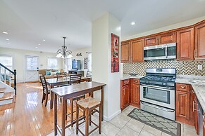 Charming Valley Stream Home: 24 Mi to Central Park