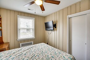 1/2 Mi to Beach Access: Margate City Home!