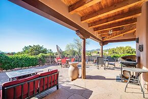Serene Santa Fe Getaway w/ Hot Tub & Fireplace!
