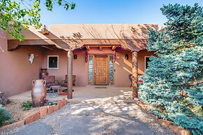 Serene Santa Fe Getaway w/ Hot Tub & Fireplace!