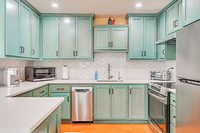 Stylish Tucson Townhome < 1 Mi to Arizona Stadium!