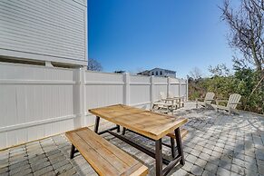 Lakefront Carolina Beach Townhome w/ 3 Balconies!