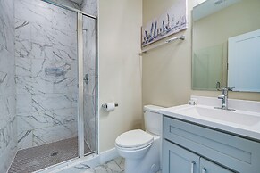 Lakefront Carolina Beach Townhome w/ 3 Balconies!