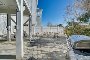 Lakefront Carolina Beach Townhome w/ 3 Balconies!
